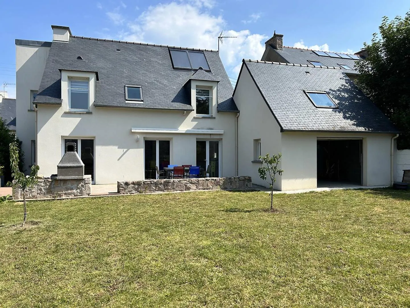 Maison Lumineuse, Entierement Renovee, A Quelques Pas De La Plage Et Des Commerces. Erquy
